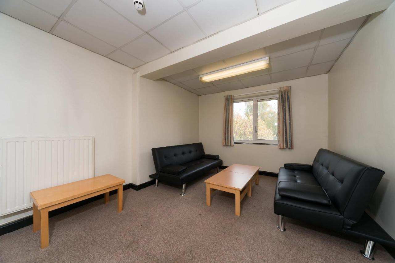 Ensuite Room In Nice Part Of Hull - Quick Central Kingston upon Hull Bagian luar foto